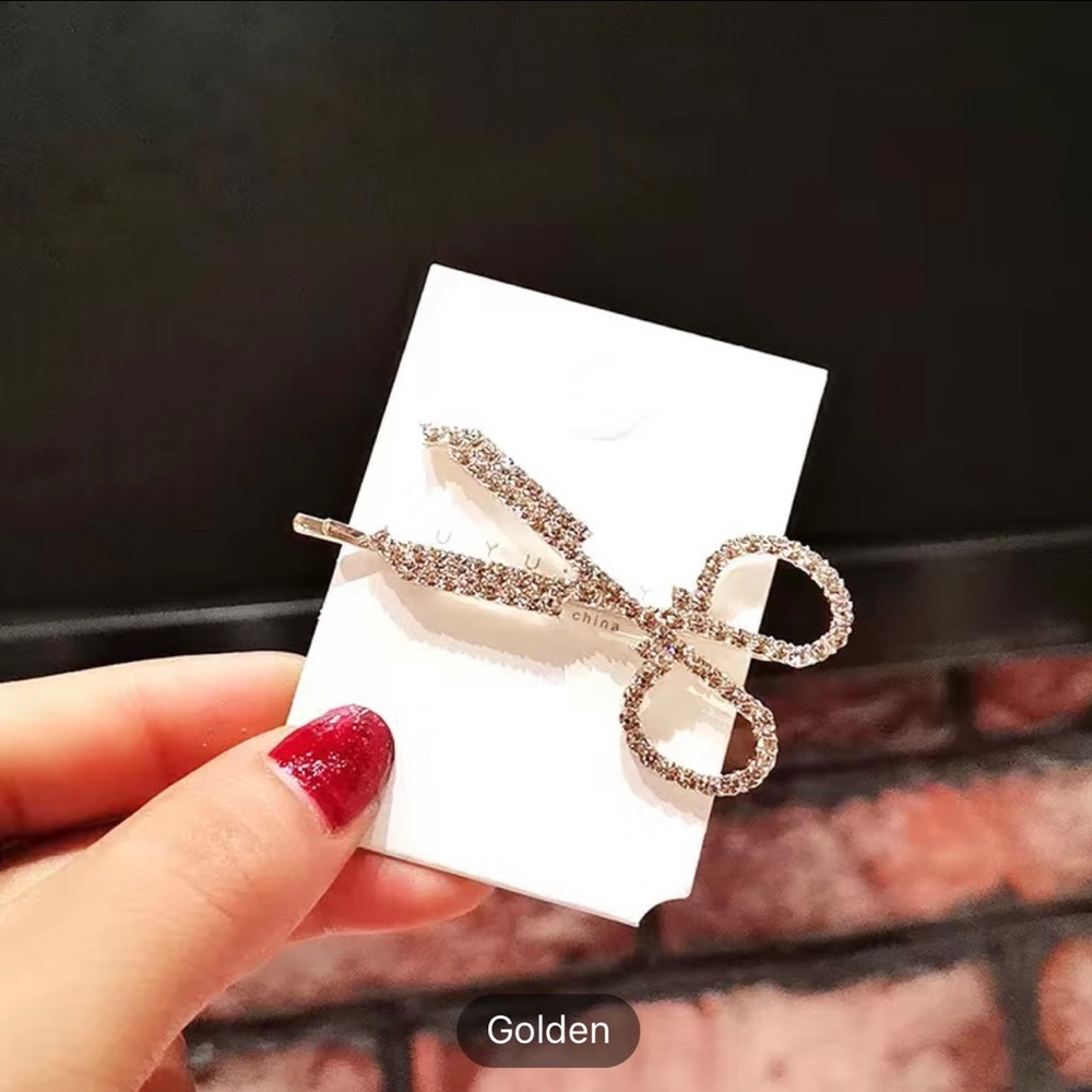 Crystal rhinestones scissors hair accessories. Gold. New in box